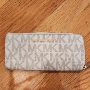 Michael Kors Cream Logo Zip Wallet
